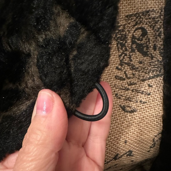 Chic Black Leopard Print Teddy Jacket - Picture 8 of 8